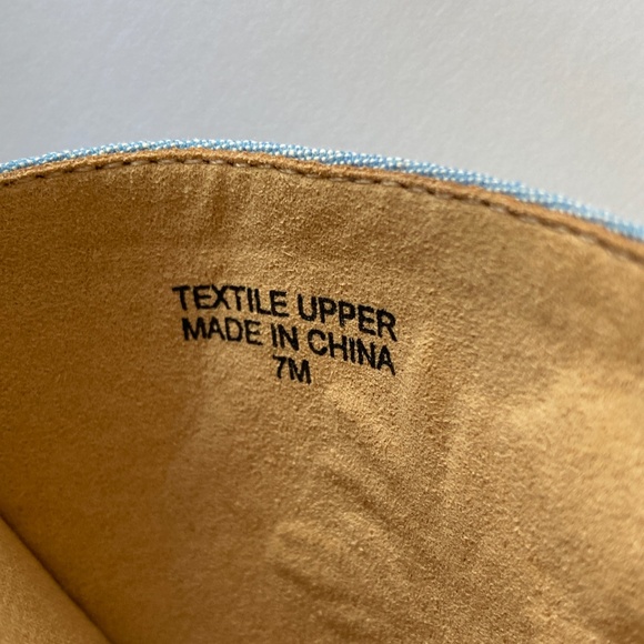 NIB Talbots Denim Espadrilles 7M Embroidered Flamingo Chambray Izzy d'Orsay - Picture 10 of 11